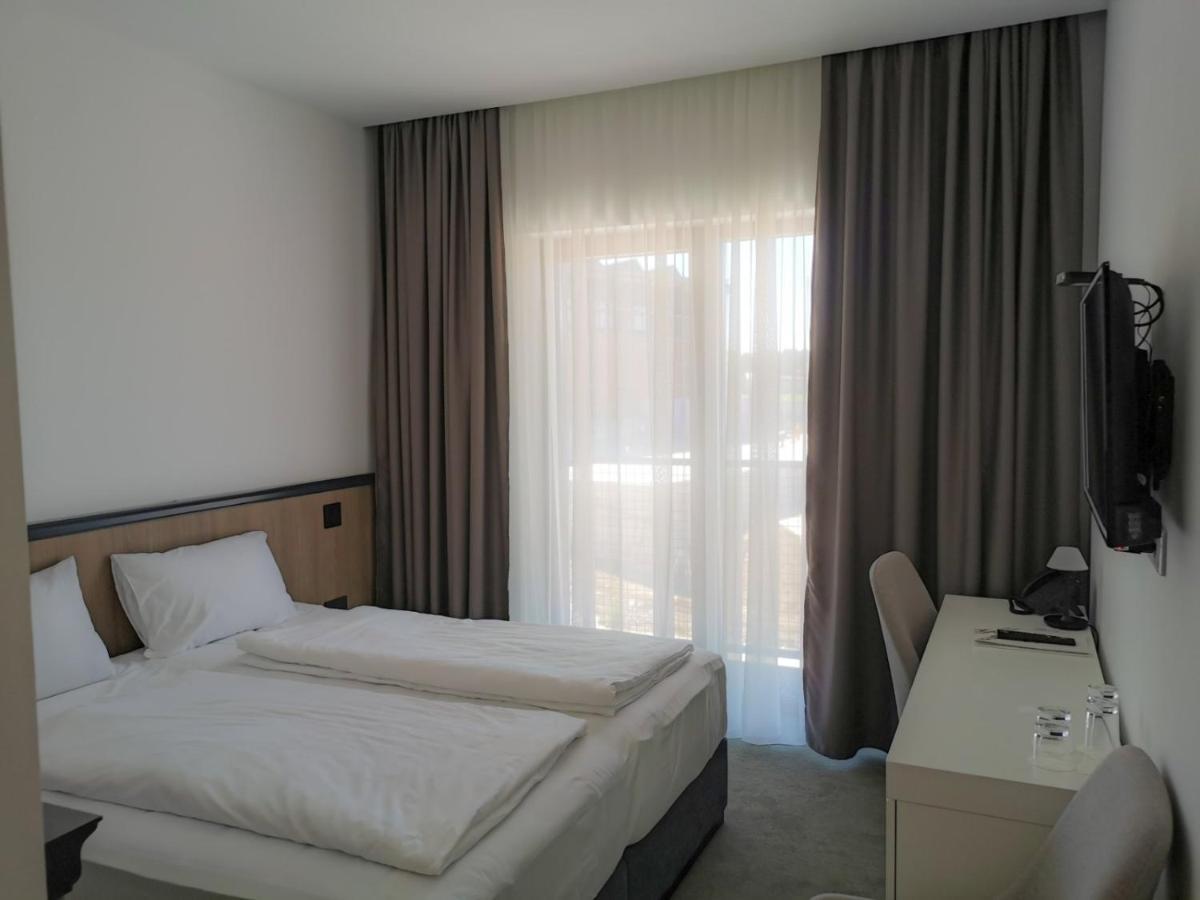 Hotel Crni Vrh Divčibare Eksteriør billede