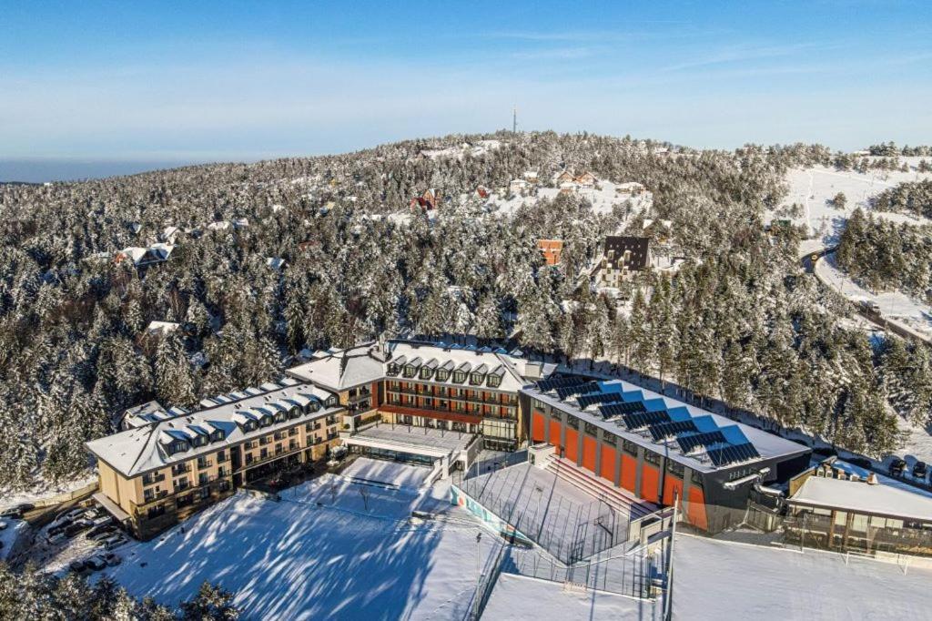 Hotel Crni Vrh Divčibare Eksteriør billede