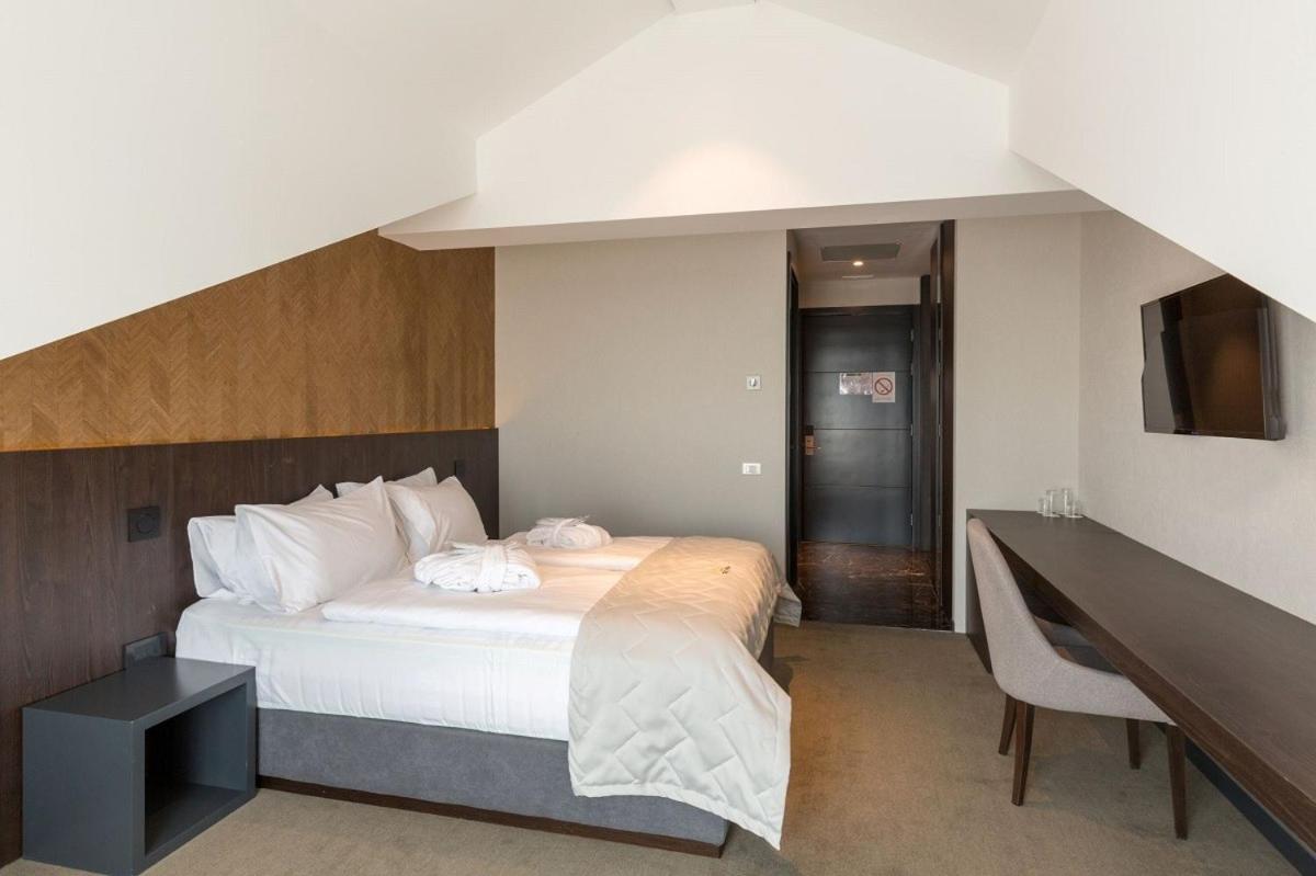 Hotel Crni Vrh Divčibare Værelse billede